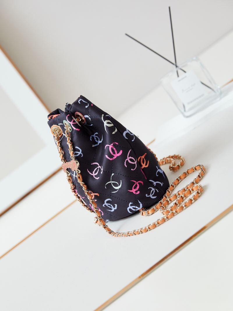 Ch**el bucket bags